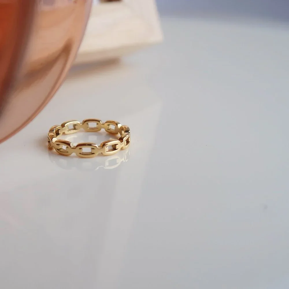 NEW 18K Gold Plated Link Chain Ring a